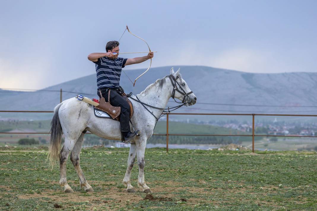 Konyalı fotoğrafçıların atlı safarisinden muhteşem kareler 2